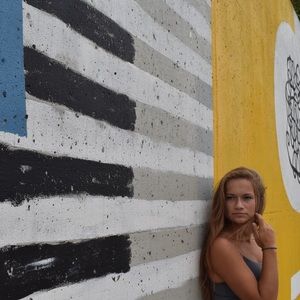 Meet your Posher, Evette